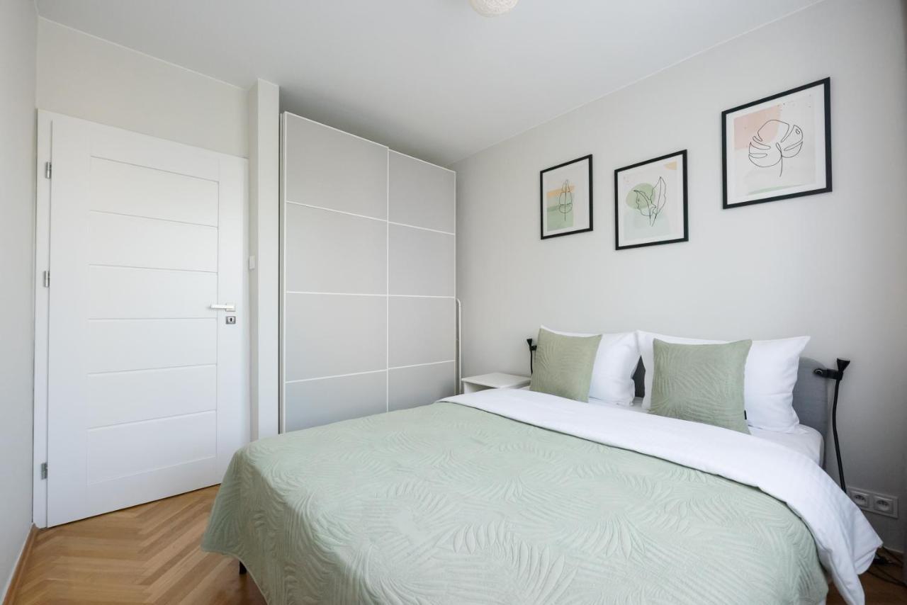 Nowogrodzka Grey Apartment Varsovia Exterior foto